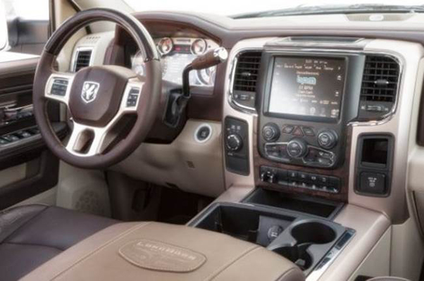 2017-ram-3500-laramie-longhorn-interior