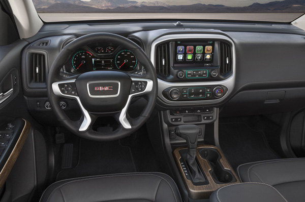 2017-gmc-canyon-interior