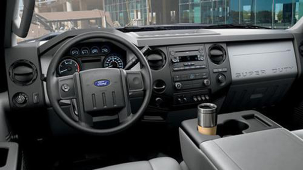 2017-ford-f-750-tonka-interior