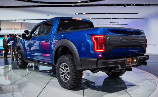 2018-ford-f-150-svt-raptor-back