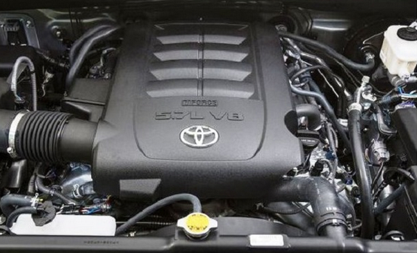 2019-toyota-hilux-engine