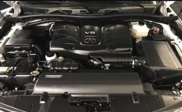 2021-Infiniti-QX80-Engine