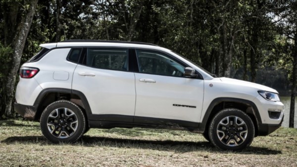 2021-Jeep-Compass Exterior